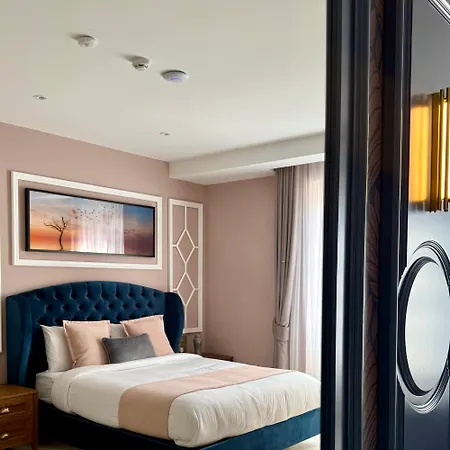 מלון Palazzo De La Sengle Boutique סנגלאה