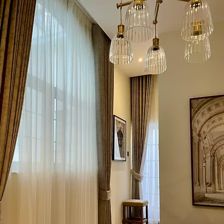 Palazzo De La Sengle Boutique *