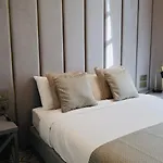 Palazzo De La Sengle Boutique سنجليا