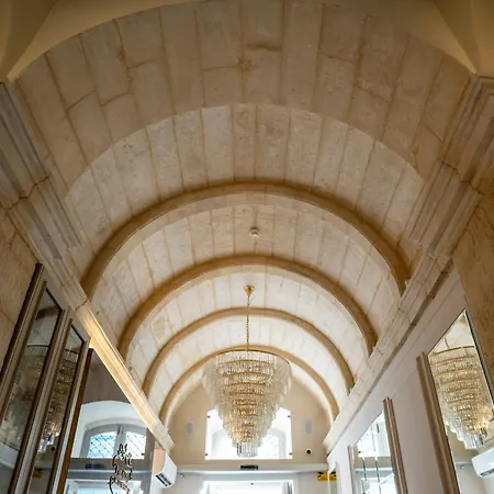 Palazzo De La Sengle Boutique * سنجليا