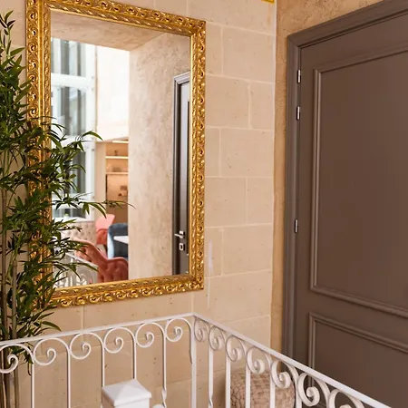 Palazzo De La Sengle Boutique * سنجليا