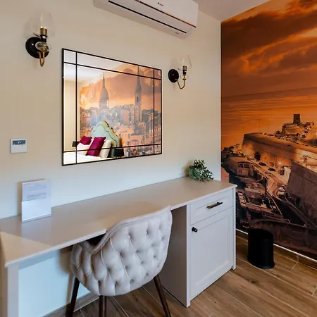 Palazzo De La Sengle Boutique * سنجليا