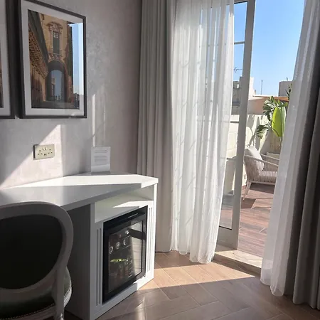 Palazzo De La Sengle Boutique سنجليا
