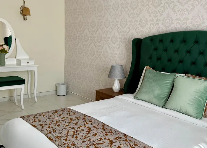 Palazzo De La Sengle Boutique *